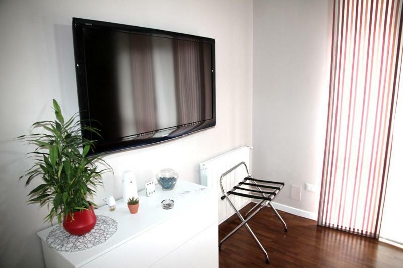 קליארי Domus Yenne Suites מראה חיצוני תמונה